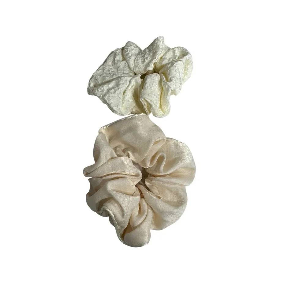 NEW hair ties accessories women girls all hair types lot of 2 WHITE CREAM‎